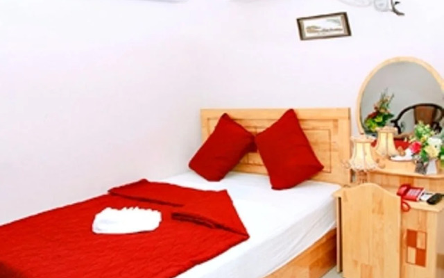 Dung Trinh Hotel
