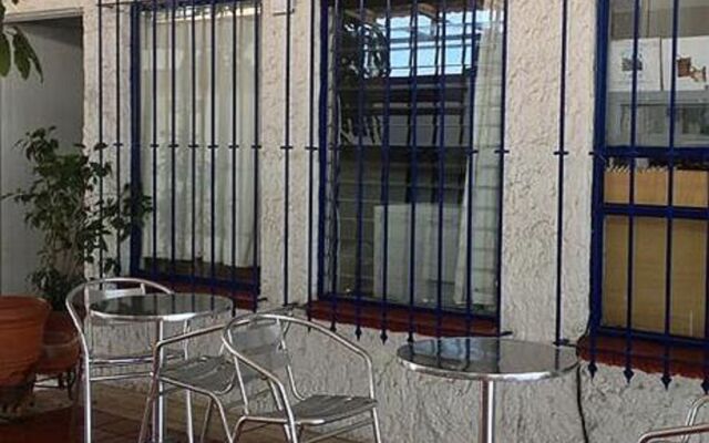 Hotel Arana вид на фасад