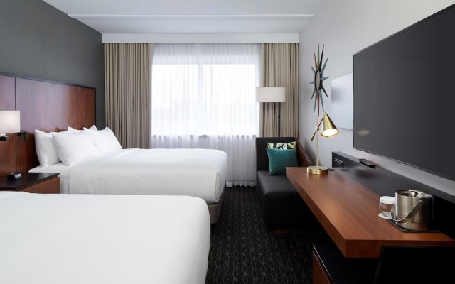 DoubleTree by Hilton Montreal Airport 0