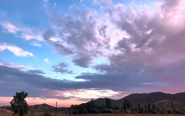 Casa Valle Vid Sunset