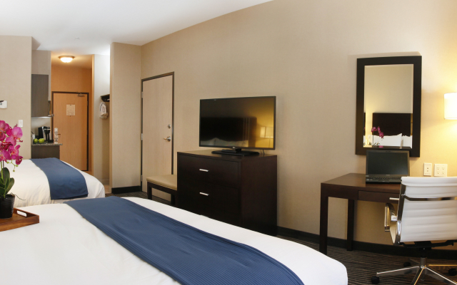Holiday Inn Express Fort St John by IHG