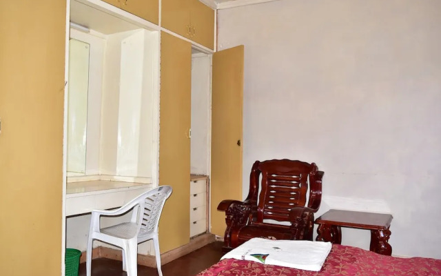 Afrique Paradise Hotel