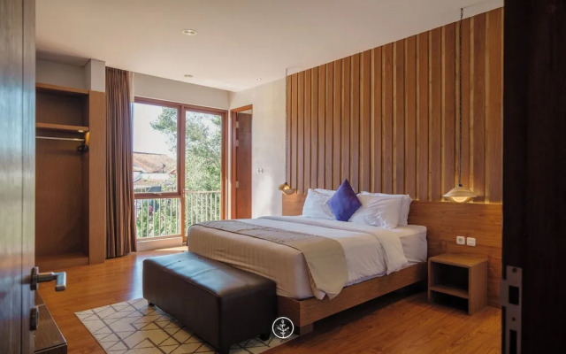 Anindya Hill View 7BR Villa a Private Heated Pool