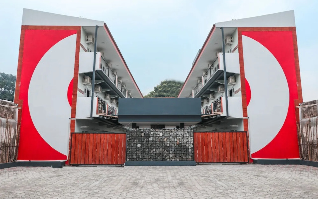 OYO Life 1823 Tekno Residence