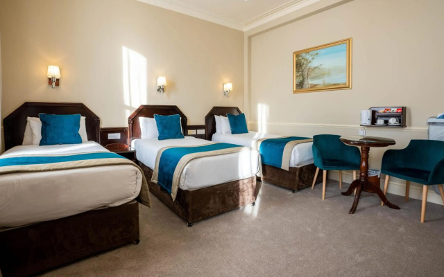 Harcourt Hotel