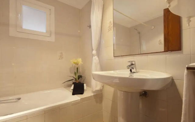 Apartment - 1 Bedroom with Pool and WiFi - 103217