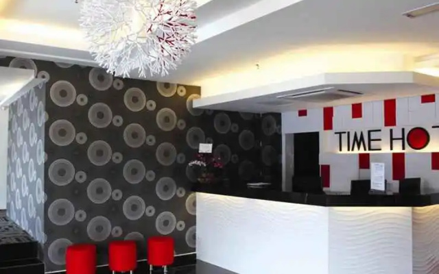 Time 2 Hotel Kuchai Lama