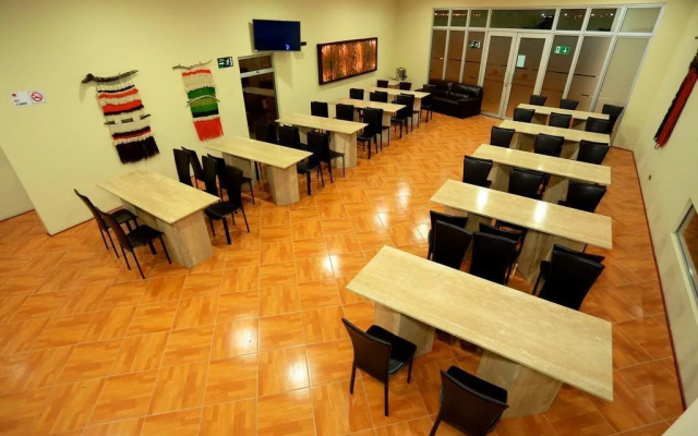 Oasis Eco Hotel