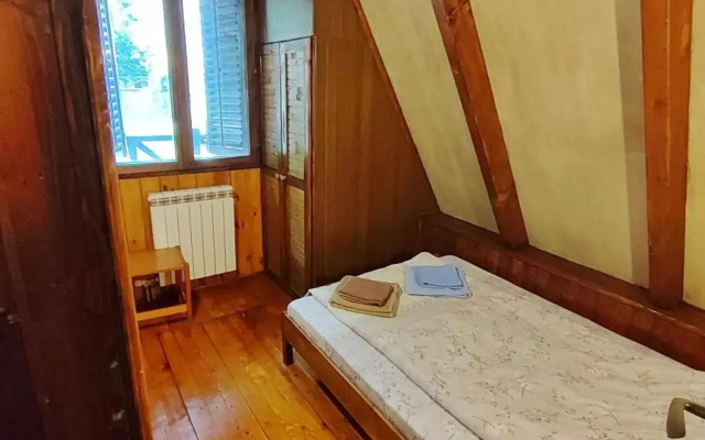 Vila Treska 98