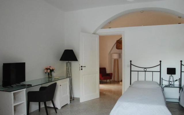 Santo Mercurio Country House