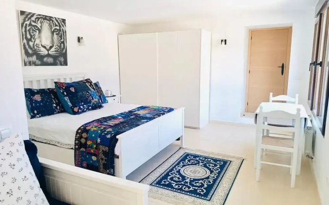 Moraira Escape With Private Pool, 1 Bed, Sleeps 2