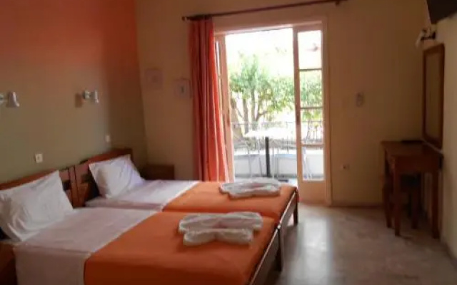 Bed And Breakfast 3 Stars Tolo