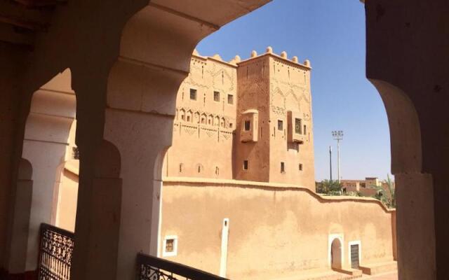 Отель Le Petit Riad Марокко, Уарзазат - отзывы, цены и фото номеров - забронировать отель Le Petit Riad онлайн вид на фасад
