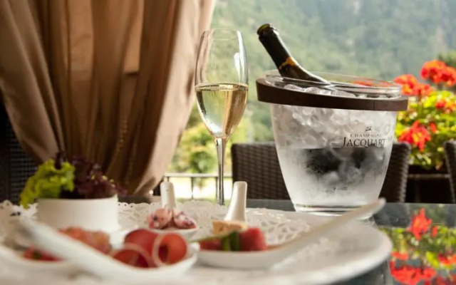 Albergo Ristorante Groven