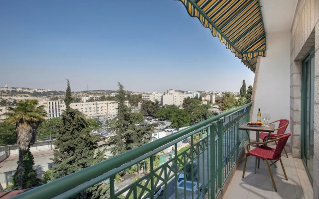 Legacy Hotel