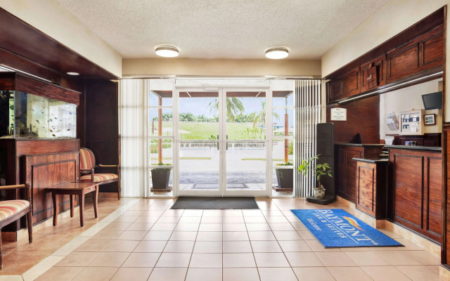 Belmont Inn & Suites