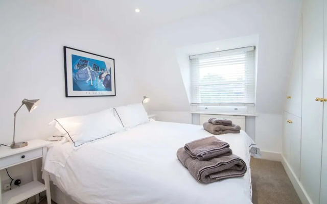 Contemporary 1 Bedroom Flat in Fulham near The Thames