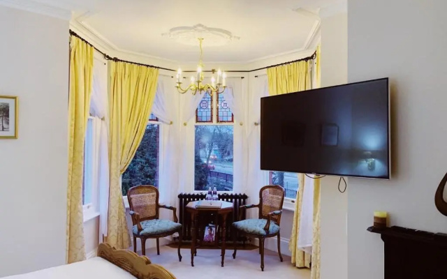 Little Redlands B&B