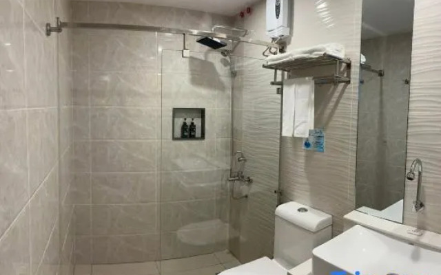Kuadro Hotel & Suites
