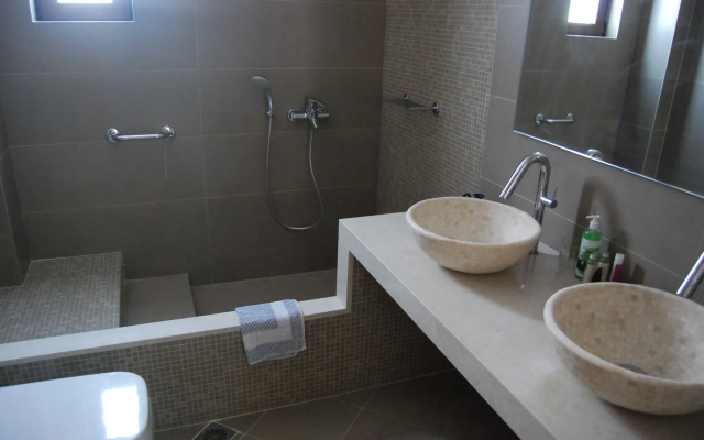 Dali Luxury Rooms