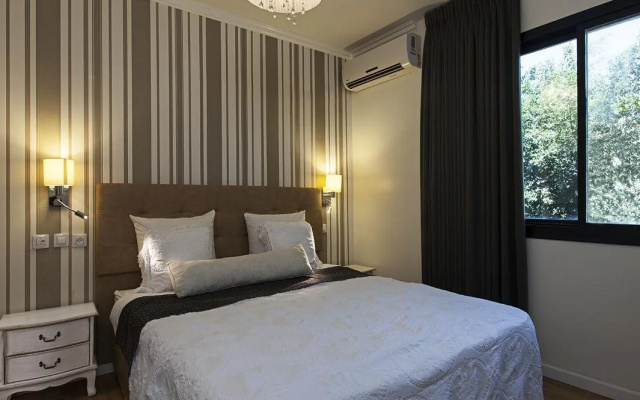 Ophir Hotel