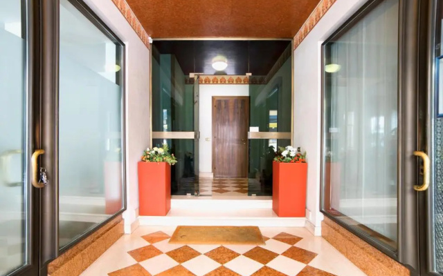 Holiday Treviso Suite LOMBARDI