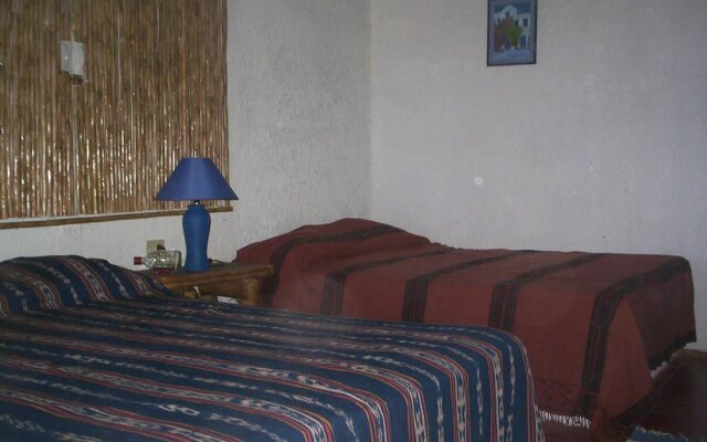Hotel Old Bucanners in La Ceiba, Honduras from 70$, photos, reviews - zenhotels.com guestroom