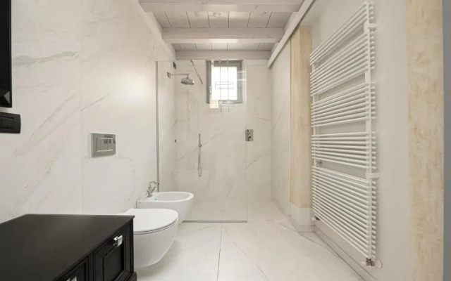 Verona Cathedral Apartments