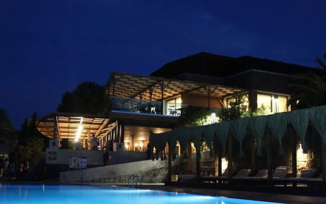 Ivy Sailing Resort