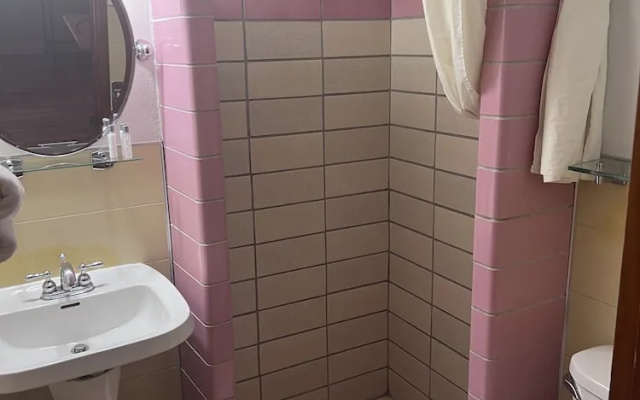 Hampton Motel