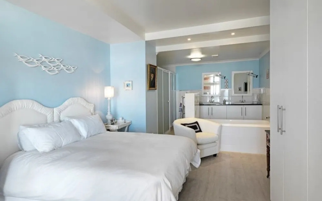 Luxury Self Catering Accommodation at Muizenberg East Beaches