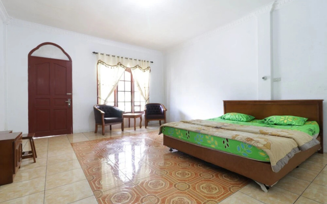 Sibayak Multinational Rest House