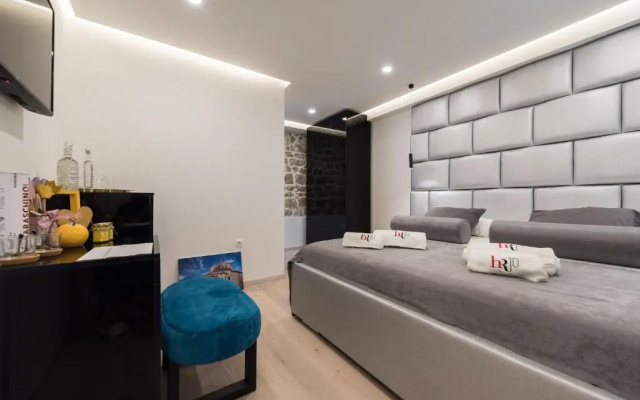 10 Heritage Rooms