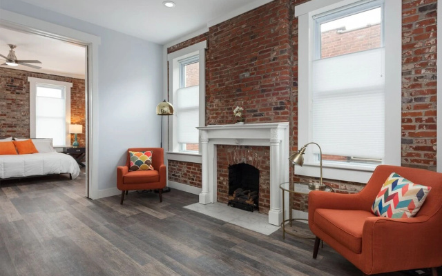 Apartments at 4340 Laclede Ave