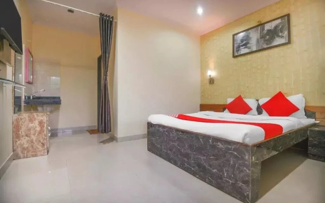 OYO 75800 The Royal Mini Resort