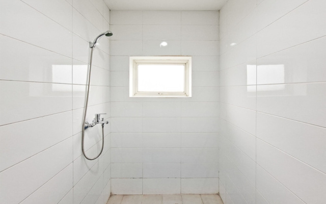 Comfy White 2Br For 3 Pax At Tuscany Residence