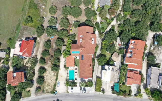 Caretta - Caretta Hotel