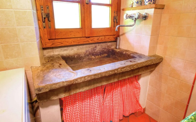 Charming Tuscan Farmhouse