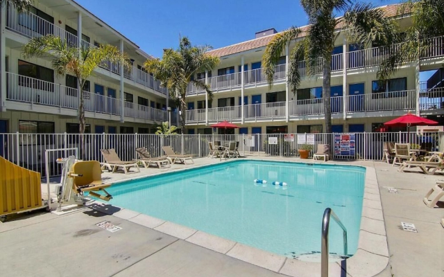 Vagabond Inn - Carpinteria North
