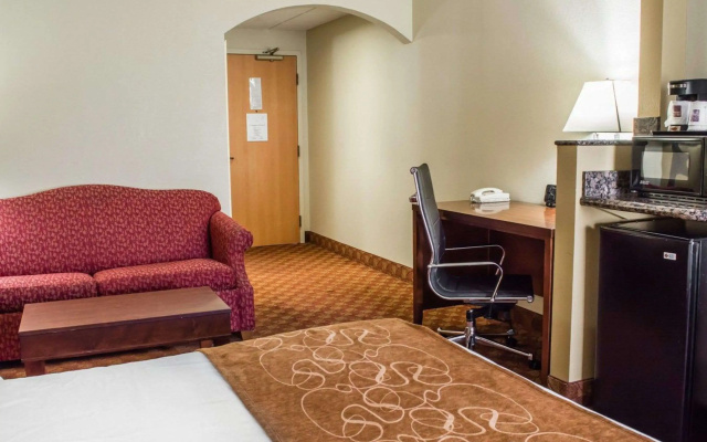 Comfort Suites Hagerstown Southeast