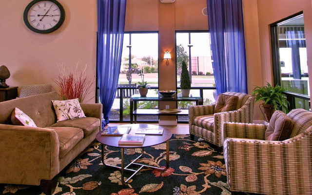 DoubleTree by Hilton Hotel Buffalo - Amherst