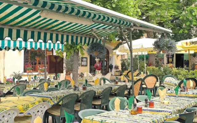 Logis Hotel le Louvre