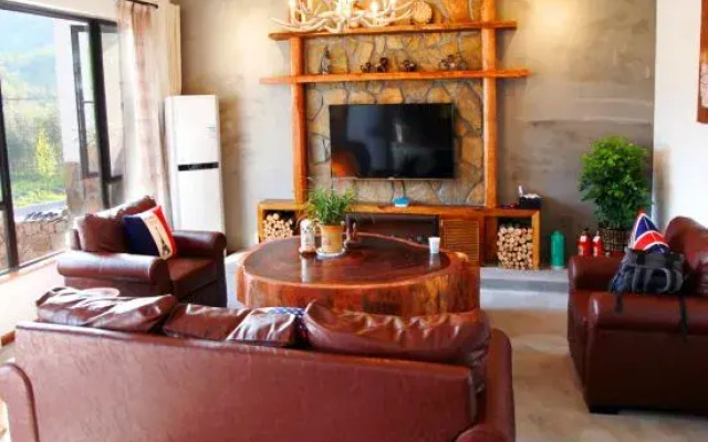 Stream Banks Private Hostel