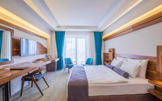 Karpalas City Hotel & Spa