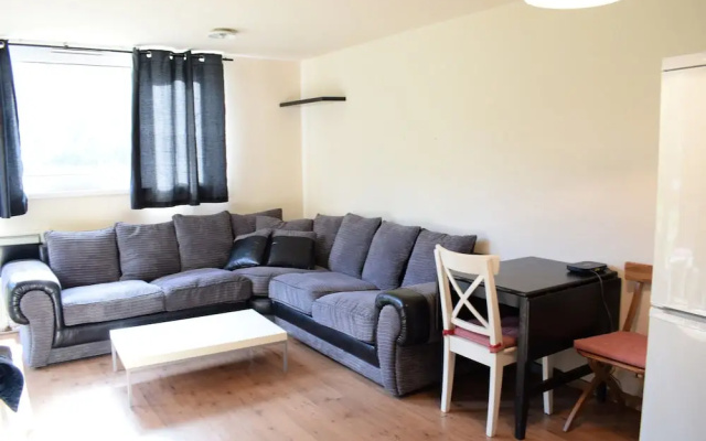 Greenwich 2 Bedroom Apartment