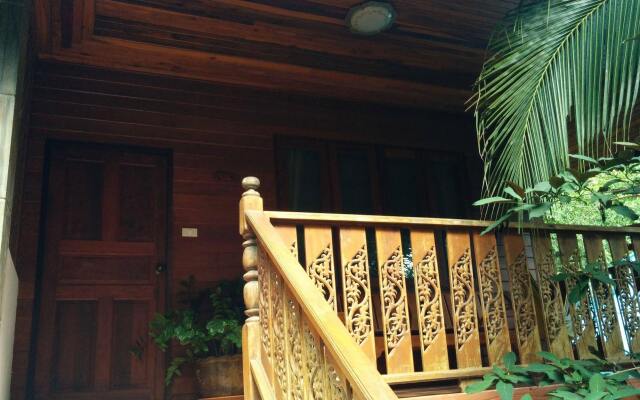 Отель Koh Tao Beachside Resort Таиланд, Остров Тау - отзывы, цены и фото номеров - забронировать отель Koh Tao Beachside Resort онлайн вид на фасад