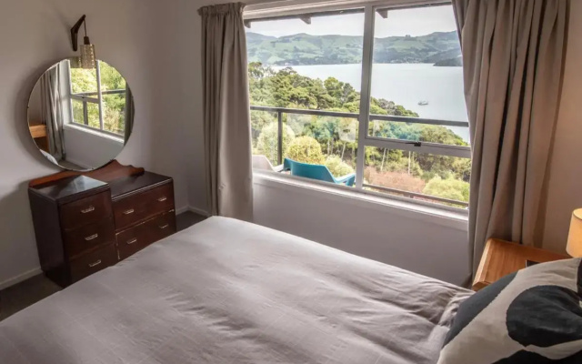 Kingfisher's Perch - Takamatua Holiday Home