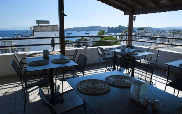 Peyma Hotel