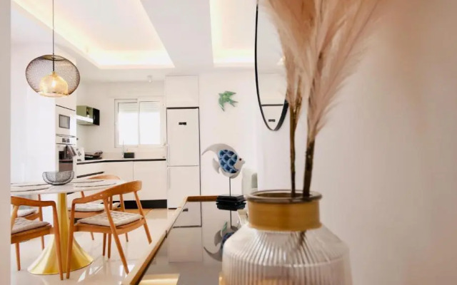 Fortuna Penthouse with roof terrace, AC and pool