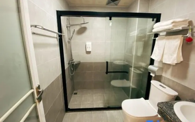 Huazhou Diqiao Themed Homestay